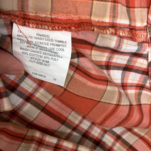 Southern lady button down women’s shirt size medium - Picture 3 of 4